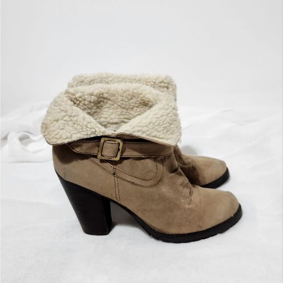 Winter ankle Boots/ booties size 8 - Picture 1 of 7